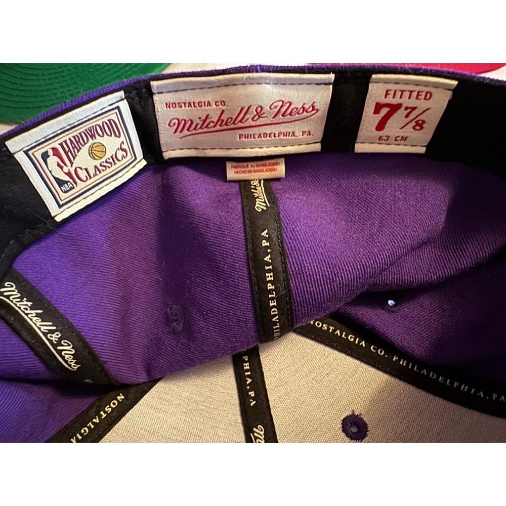 Mitchell & Ness VTG Hat Mens 7 7/8 Purple LA Lakers Hardwood Classics Fitted Cap - Picture 3 of 3